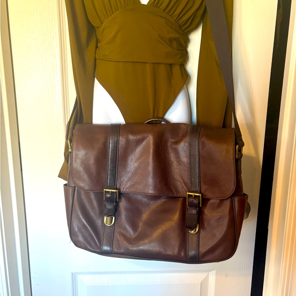 Fossil brown leather briefcase estate messenger
